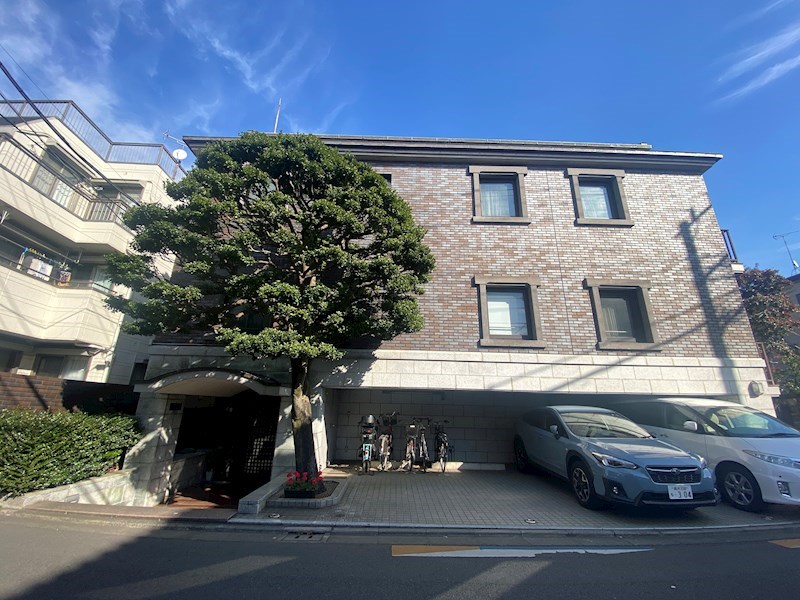 諏訪台マンション 24時間演奏可　山手線　日暮里駅　西日暮里駅　東京藝大 エントランス