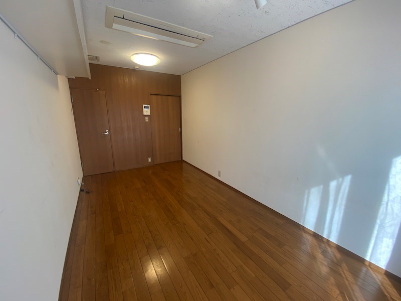 諏訪台マンション 24時間演奏可　山手線　日暮里駅　西日暮里駅　東京藝大 リビング