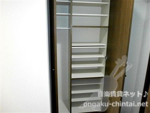 ユーネットⅡ 8:30～24:00演奏可　武蔵野音楽大学　日本大学芸術学部 シューズＢＯＸ