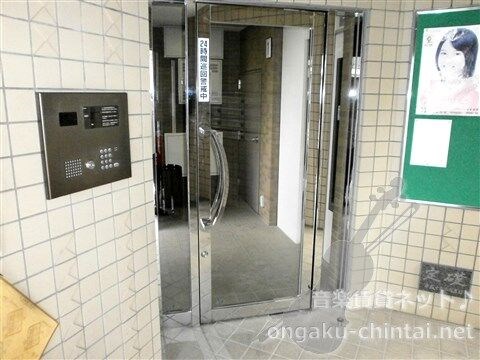 ユーネットⅡ 8:30～24:00演奏可　武蔵野音楽大学　日本大学芸術学部 エントランス