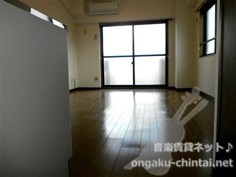 ユーネットⅡ 8:30～24:00演奏可　武蔵野音楽大学　日本大学芸術学部 リビング