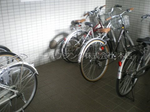 エバーグレース新城 9:00～21:30演奏可　　洗足学園音楽大学    駐輪場