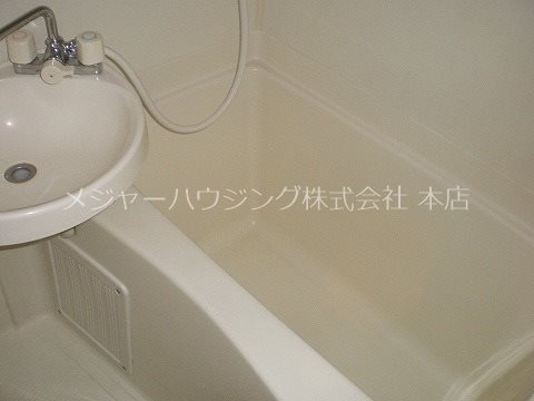 エバーグレース新城 9:00～21:30演奏可　　洗足学園音楽大学    風呂画像