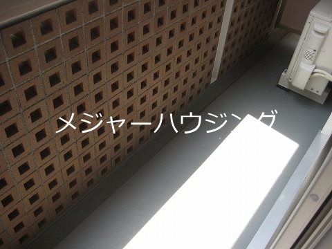 メイプルアーベント赤坂　09:00～21:00を目安に演奏可 ベランダ