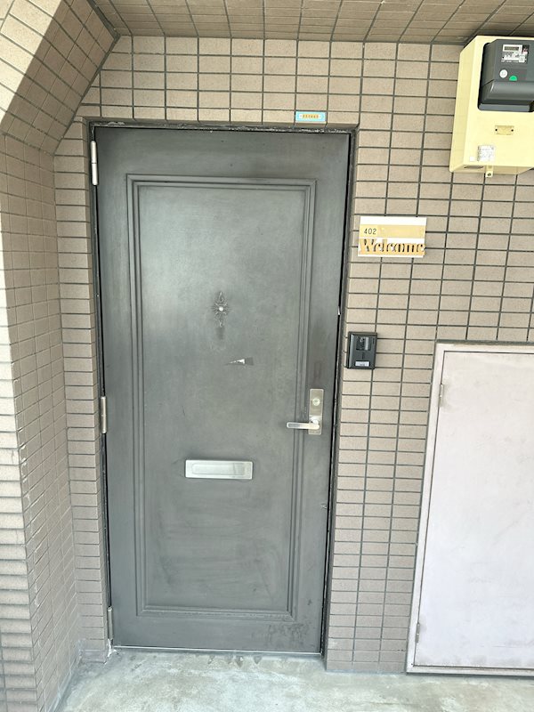 銀友ビル 玄関