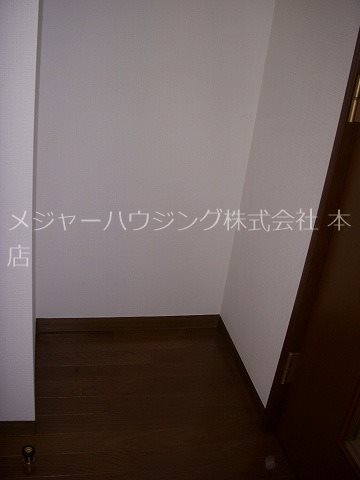 MOE笹塚  08:00～23:00 演奏可　京王線　笹塚駅　桐朋学園大学 冷蔵庫置場
