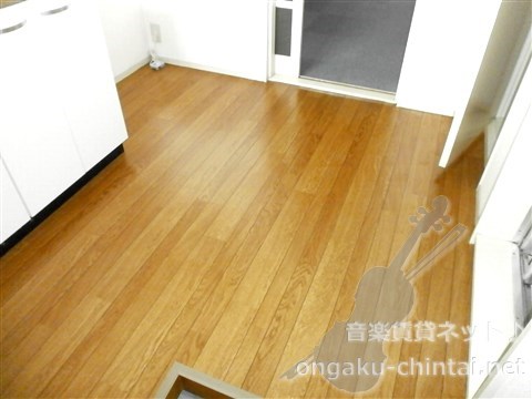 ホワイトハイツ 　9:00～21:00演奏可 リビング