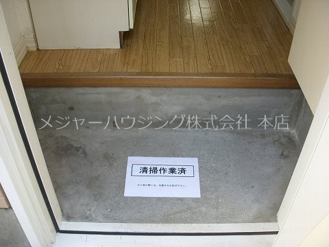 キャッスル 9:00～21:00演奏可　武蔵野音楽大学　日本大学芸術学部 玄関