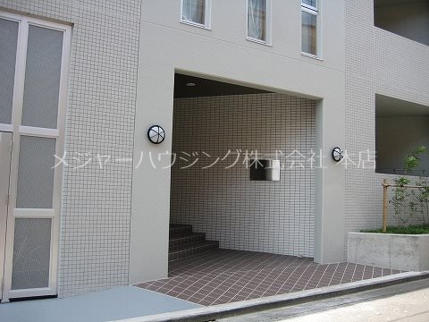 ヴェルラトゥール 6:00～24:00演奏可 昭和音楽大学 エントランス