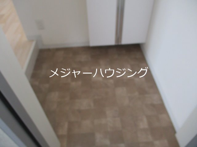 グランジット根岸ラシクラス　 24時間演奏可　東京藝術大学　上野学園大学 玄関