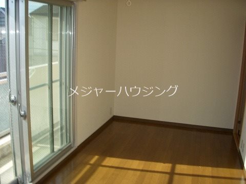 ピアチェーレ三鷹 8:00から23：00演奏可　総武線各駅停車始発駅 別タイプ