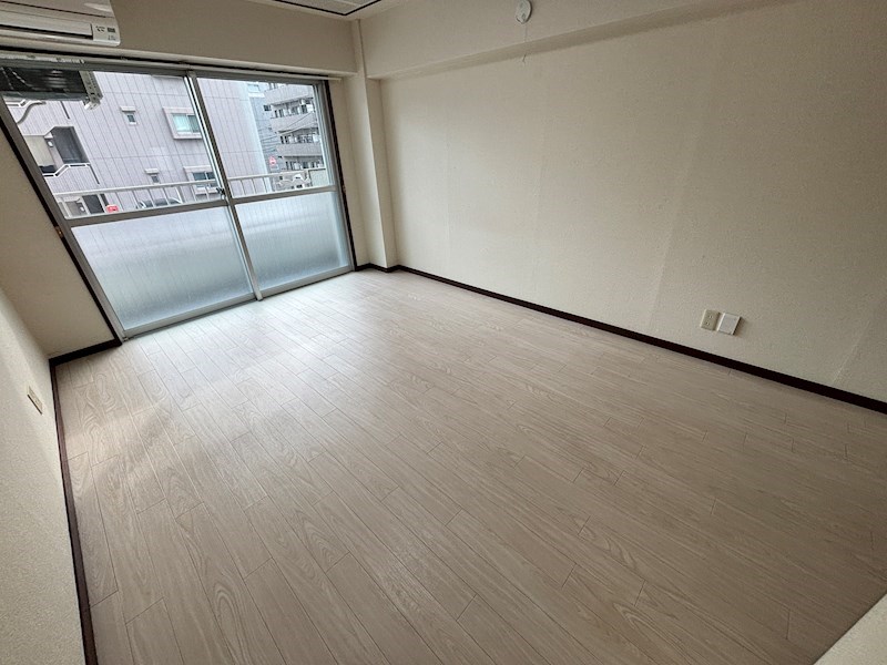 パインクレストマンション　07:30～23:00 演奏可　東京音楽大学 リビング