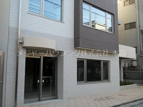 アルテ・カザマ 8:00～23:00演奏可 エントランス