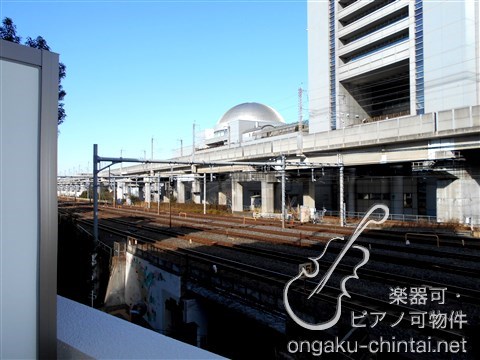 キョウワフラッツ王子　8:00～23:00演奏可　東京藝術大学　上野学園大学  　　　　　 ベランダ