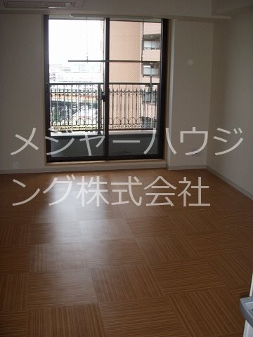 ON　AIR 8:00～23:00演奏可　洗足学園大学 ※別部屋参考写真