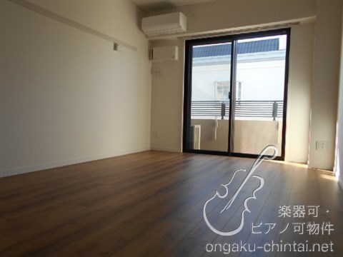 サクラグラース 8:00～23:00演奏可　グランドピアノ・弦楽器・木管楽器演奏可能。洗足学園・昭和音大 ベッドルーム