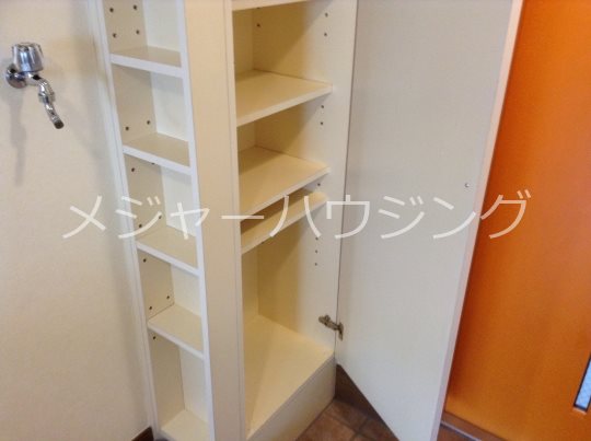 アモローソ桜台 8:00～23:00演奏可　女性限定　グランドピアノ・声楽・弦楽器・木管・金管楽器の演奏可 玄関