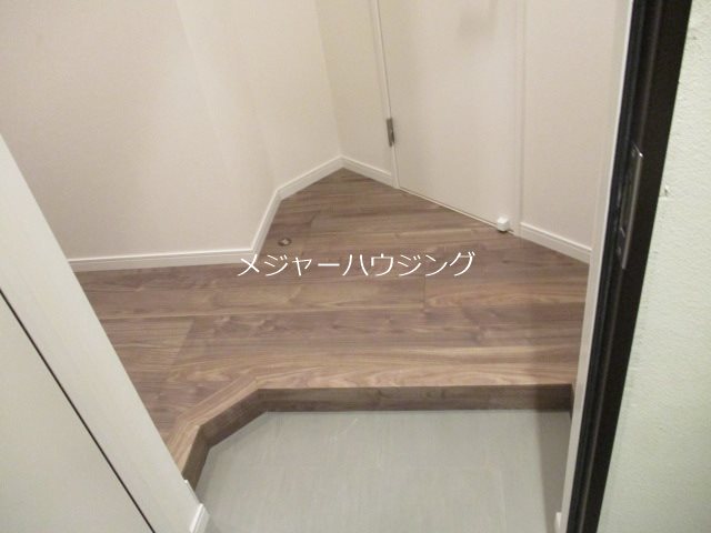 アルペジオテラス品川 8:00～23：00演奏可　ピアノ・声楽（女性のみ）・弦楽器、木管・一部金管楽器 玄関