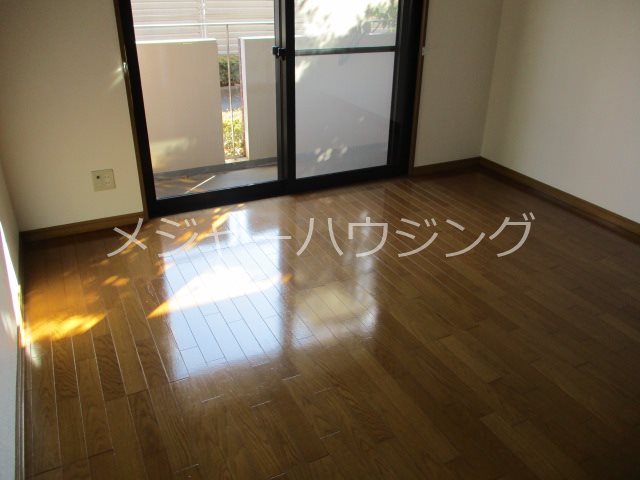 K・Rソナーレ　グランドピアノ・声楽・弦楽器・木管楽器・金管楽器の演奏可　8：00～23：00 その他