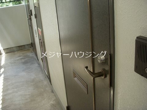 ソナーレ高野台　8:00～23:00演奏可 玄関