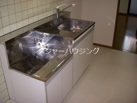 ソナーレ高野台　8:00～23:00演奏可 キッチン
