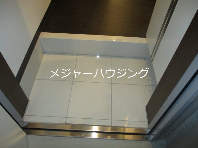 日本橋GRIT　24時間演奏可　銀座線　総武線 玄関