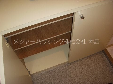 ティーズファーム 9:00～21:00演奏可　グランドピアノ・声楽・弦楽器・一部管楽器の演奏相談 シューズBOX