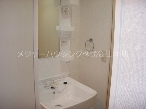 ティーズファーム 9:00～21:00演奏可　グランドピアノ・声楽・弦楽器・一部管楽器の演奏相談 独立洗面台