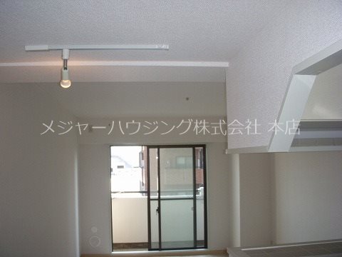 ティーズファーム 9:00～21:00演奏可　グランドピアノ・声楽・弦楽器・一部管楽器の演奏相談 その他部屋・スペース