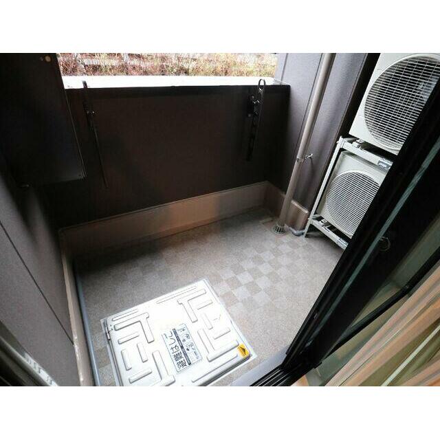 ムジーク北参道　7:00～23:00演奏可　アップライトピアノ・弦楽器・金管楽器他各種相。 バルコニー