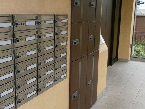 サロンノワール　8:00～23:00演奏可　グランドピアノ・声楽・弦楽器・木管・金管楽器の演奏可 その他