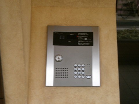 サロンノワール　8:00～23:00演奏可　グランドピアノ・声楽・弦楽器・木管・金管楽器の演奏可 その他