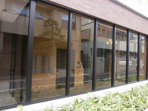 サロンノワール　8:00～23:00演奏可　グランドピアノ・声楽・弦楽器・木管・金管楽器の演奏可 その他