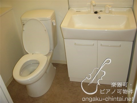 サロンノワール　8:00～23:00演奏可　グランドピアノ・声楽・弦楽器・木管・金管楽器の演奏可 その他