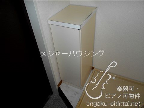 パウゼホイッスヘン 21時を目安　山手線　駒込駅　東京藝大 参考　3階同タイプ