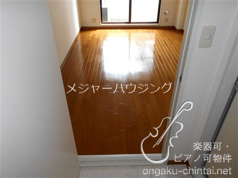 パウゼホイッスヘン 21時を目安　山手線　駒込駅　東京藝大 参考　3階同タイプ