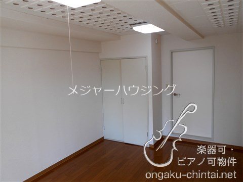 パウゼホイッスヘン 21時を目安　山手線　駒込駅　東京藝大 参考　3階同タイプ
