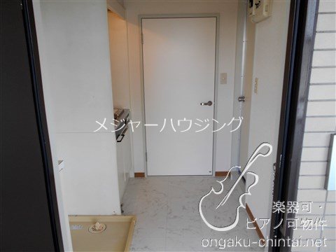 パウゼホイッスヘン 21時を目安　山手線　駒込駅　東京藝大 参考　3階同タイプ