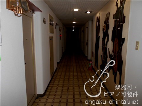 落合ミュージックハイム 9:00～22:00演奏可　専用防音室（別途契約） 玄関
