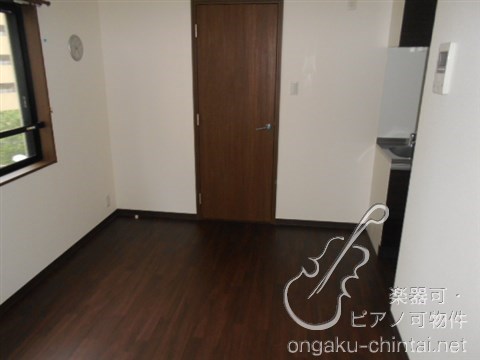 Az Music新宿御苑　24時間演奏可 リビング
