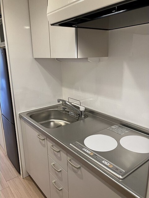 WHARF森下　別途soundproofroom(防音ルーム）にて24時間演奏可能 キッチン