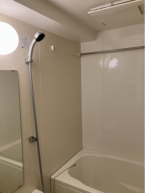 WHARF森下　別途soundproofroom(防音ルーム）にて24時間演奏可能 風呂画像