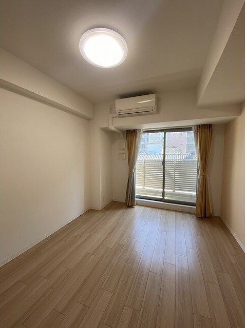 WHARF森下　別途soundproofroom(防音ルーム）にて24時間演奏可能 リビング