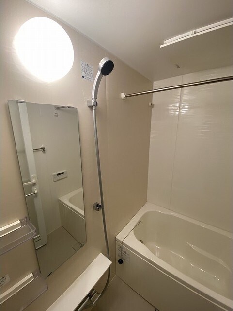 WHARF森下　別途soundproofroom(防音ルーム）にて24時間演奏可能 風呂画像