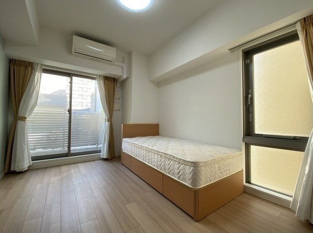 WHARF森下　別途soundproofroom(防音ルーム）にて24時間演奏可能 リビング