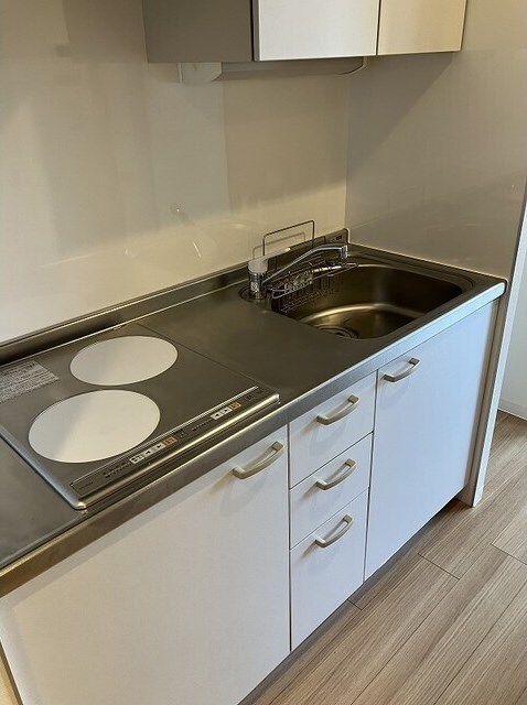 WHARF森下　別途soundproofroom(防音ルーム）にて24時間演奏可能 キッチン