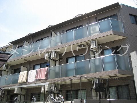 スターダスト新百合 ９：００～２２：００演奏可　昭和音楽大学 外観