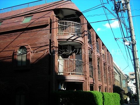 アローハイム  07:00～24:00　演奏可　武蔵野音楽大学　日本大学芸術学部 外観
