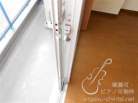 メゾンムジーク 9:00～22:00演奏可  武蔵野音楽大学　日本大学芸術学部 ベランダ