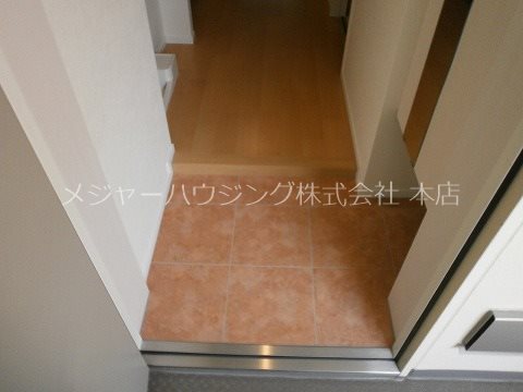 コロナーレ 8:00～23：00演奏可 玄関